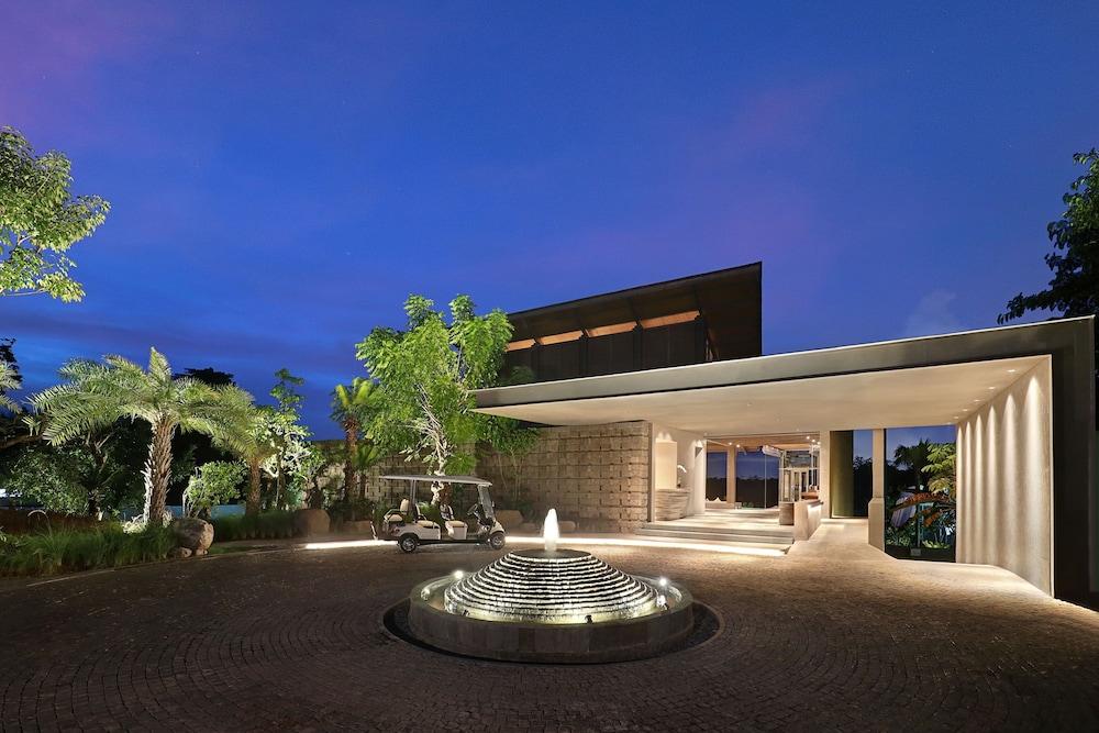 Hotel Cross Bali Breakers Jimbaran Exteriér fotografie